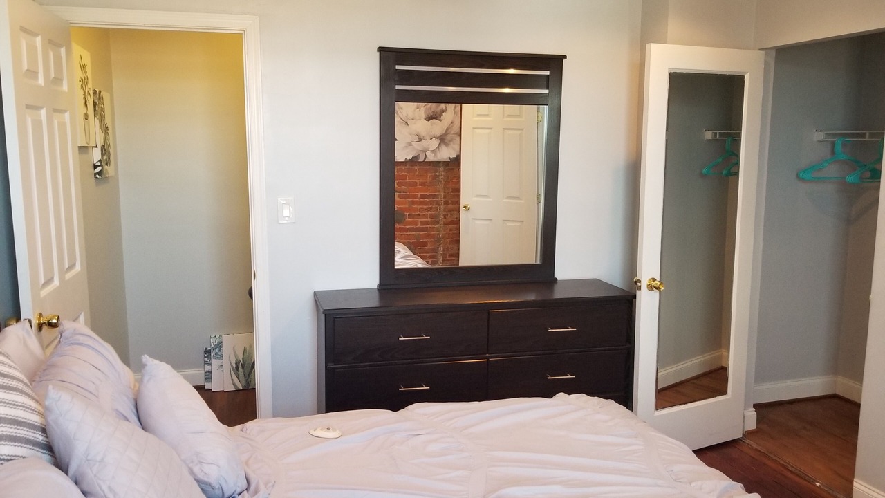 Photo of Bedroom in Downtown Baltimore