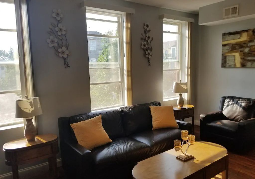 Photo of Livingroom in Downtown Baltimore