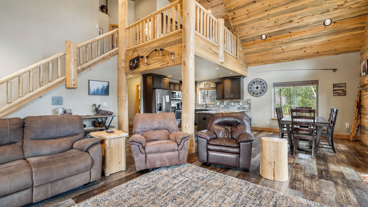 Photo of Livingroom in Deadwood