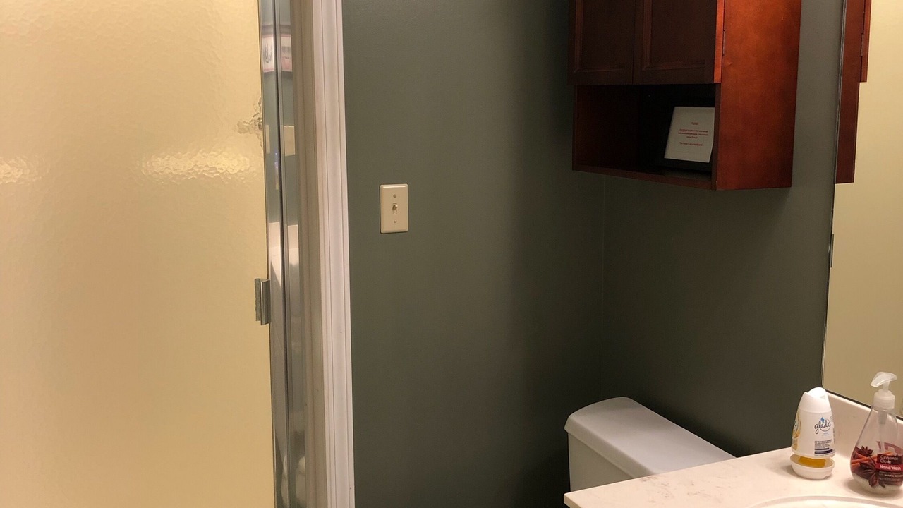 Photo of Bathroom in Guntersville