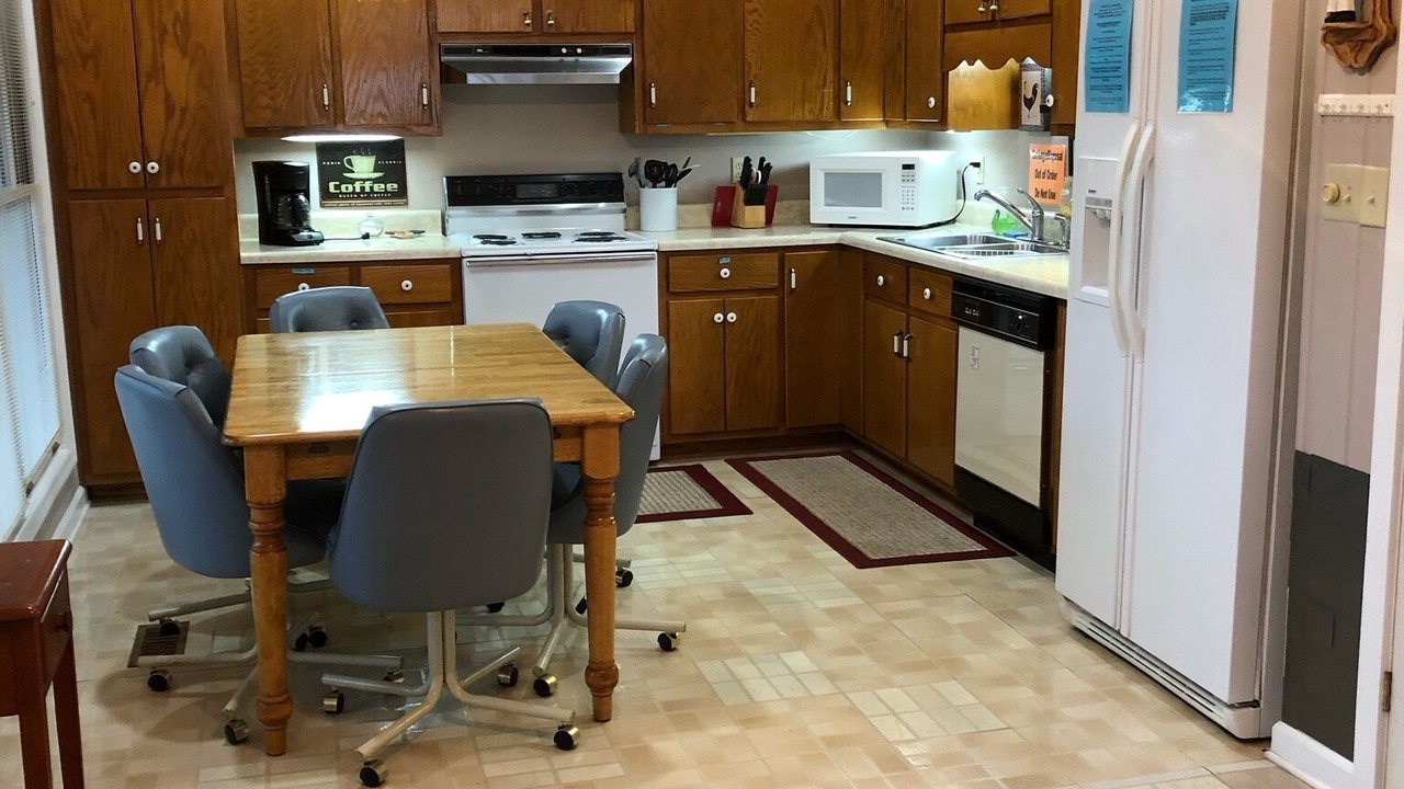 Photo of Kitchen in Guntersville