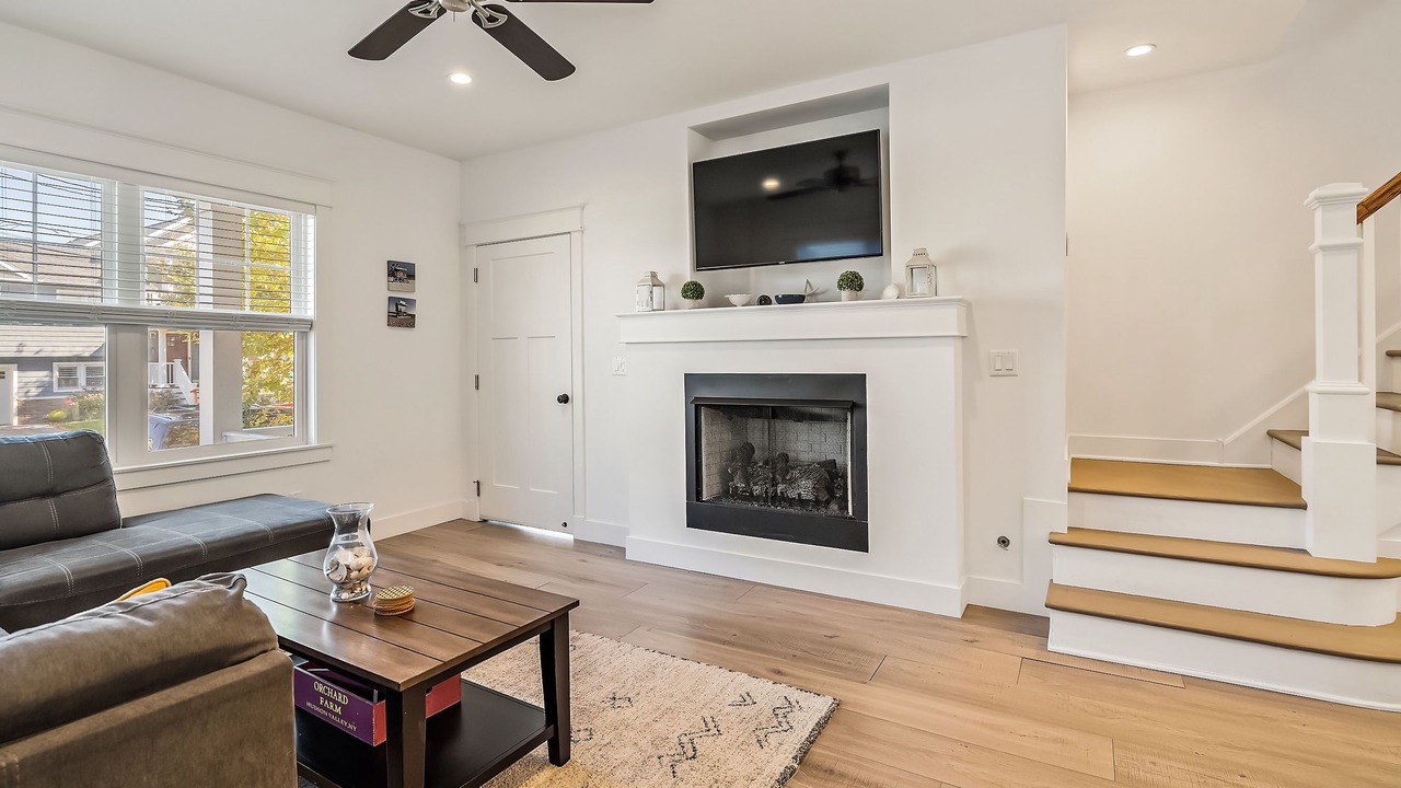 Photo of Bedroom in Wall