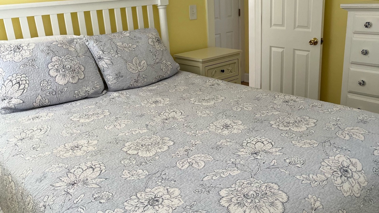 Photo of Bedroom in Beach Haven West