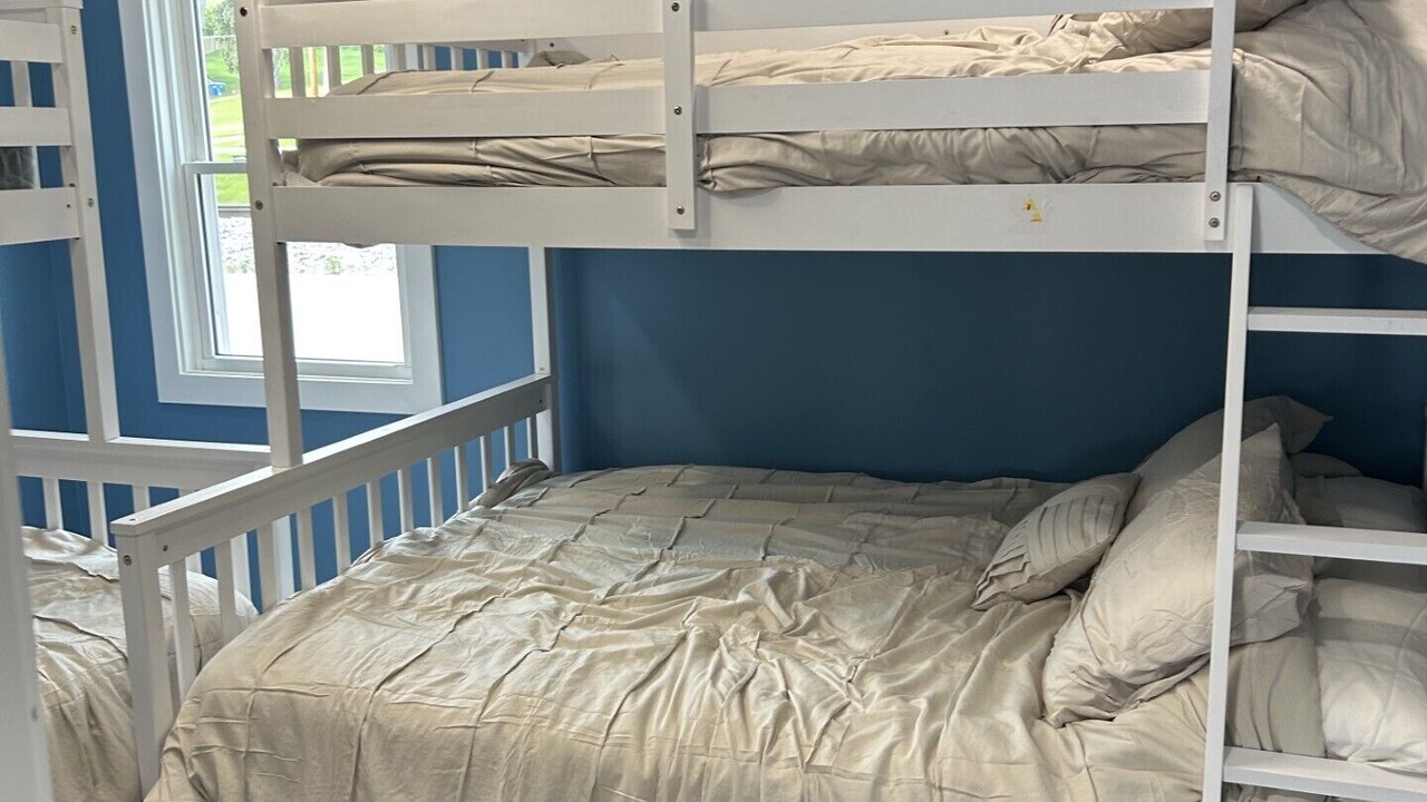 Photo of Bedroom in Scott County