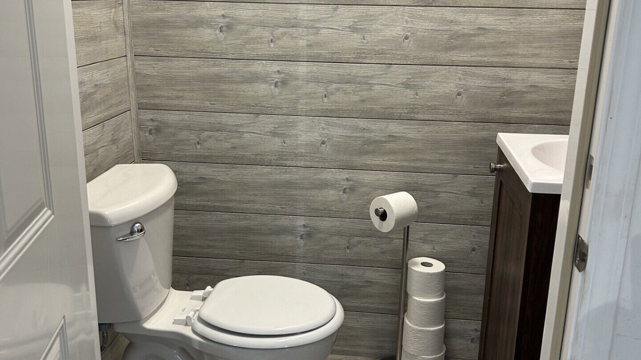 Photo of Bathroom in Scott County