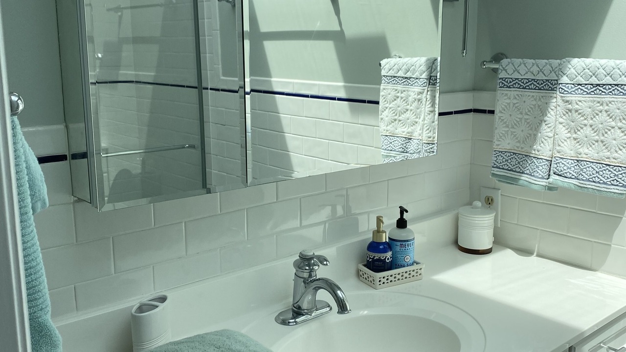 Photo of Bathroom in Mantoloking