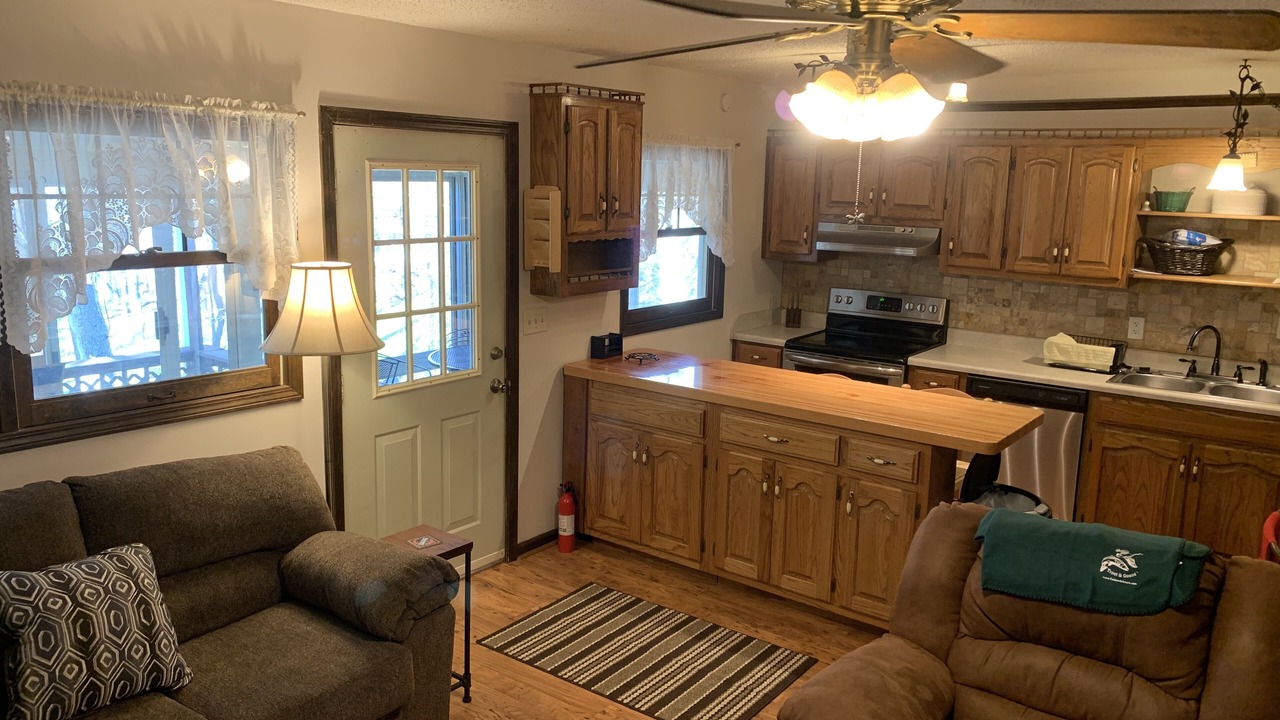 Photo of Livingroom in Guntersville
