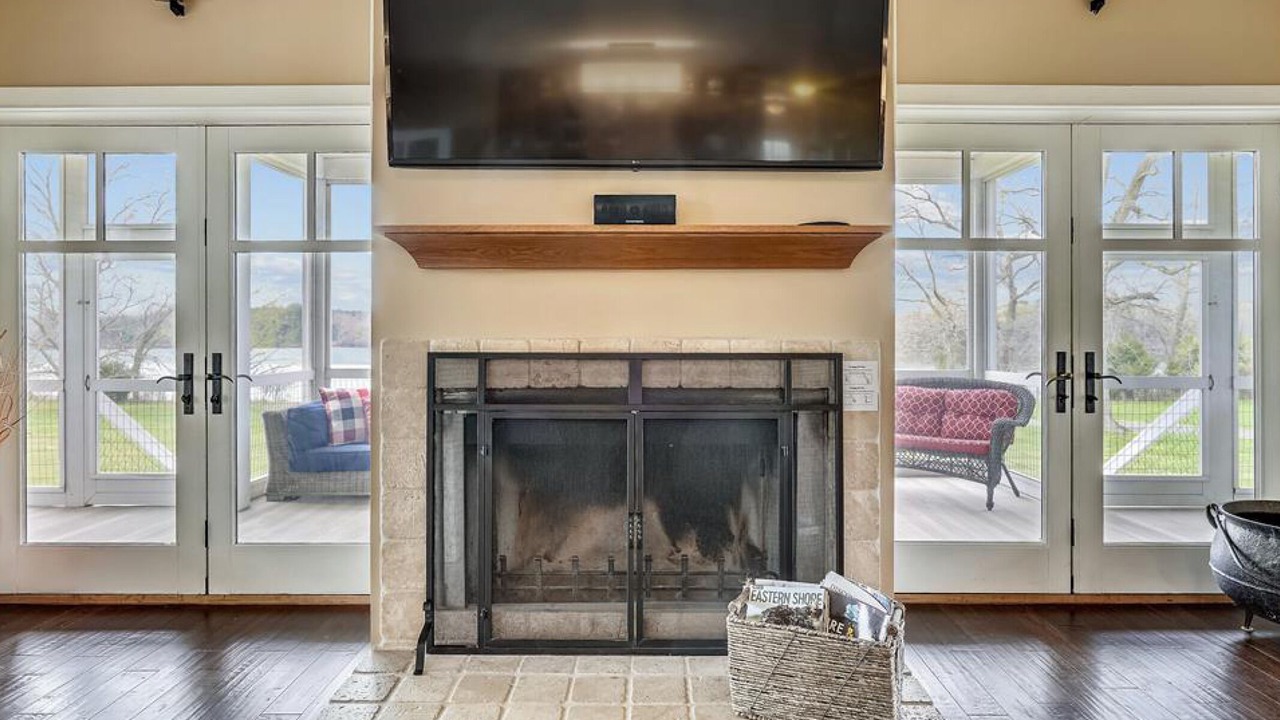 Photo of Livingroom in Centreville