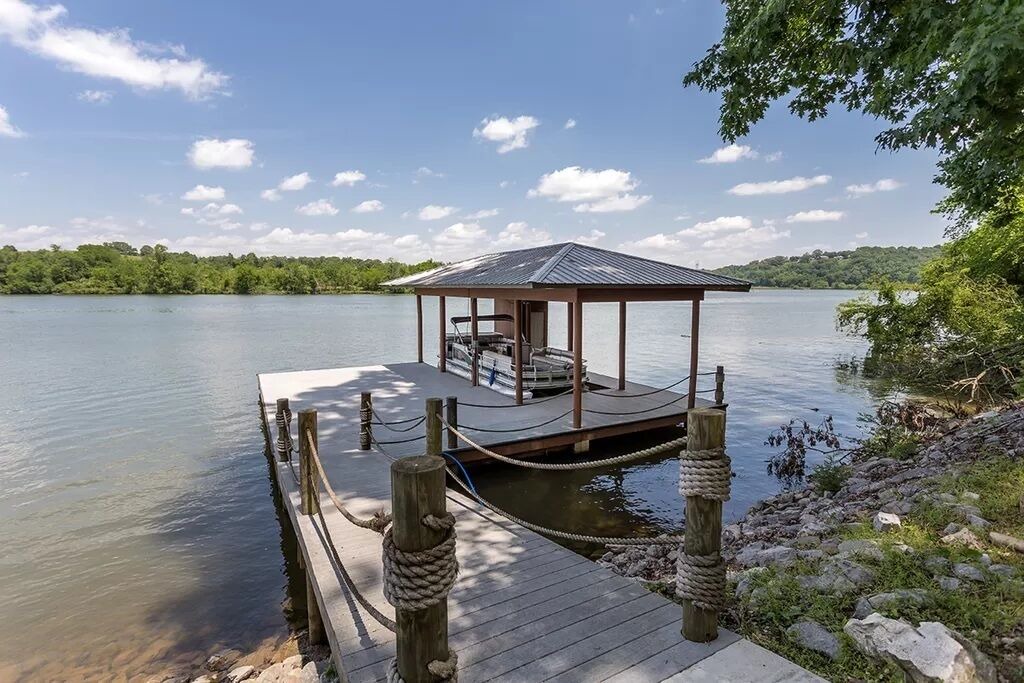 Photo of Outdoor in Loudon