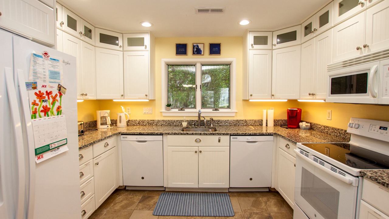 Photo of Kitchen in Monteray Shores