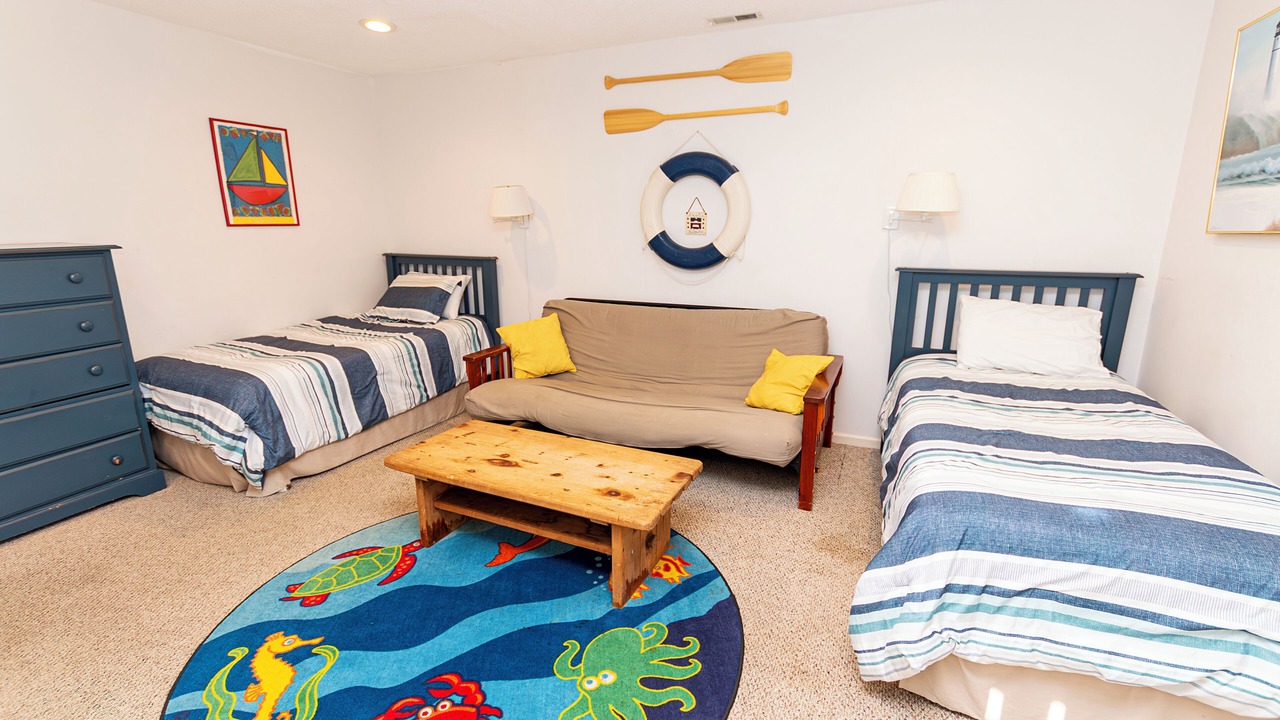 Photo of Bedroom in Corolla Light