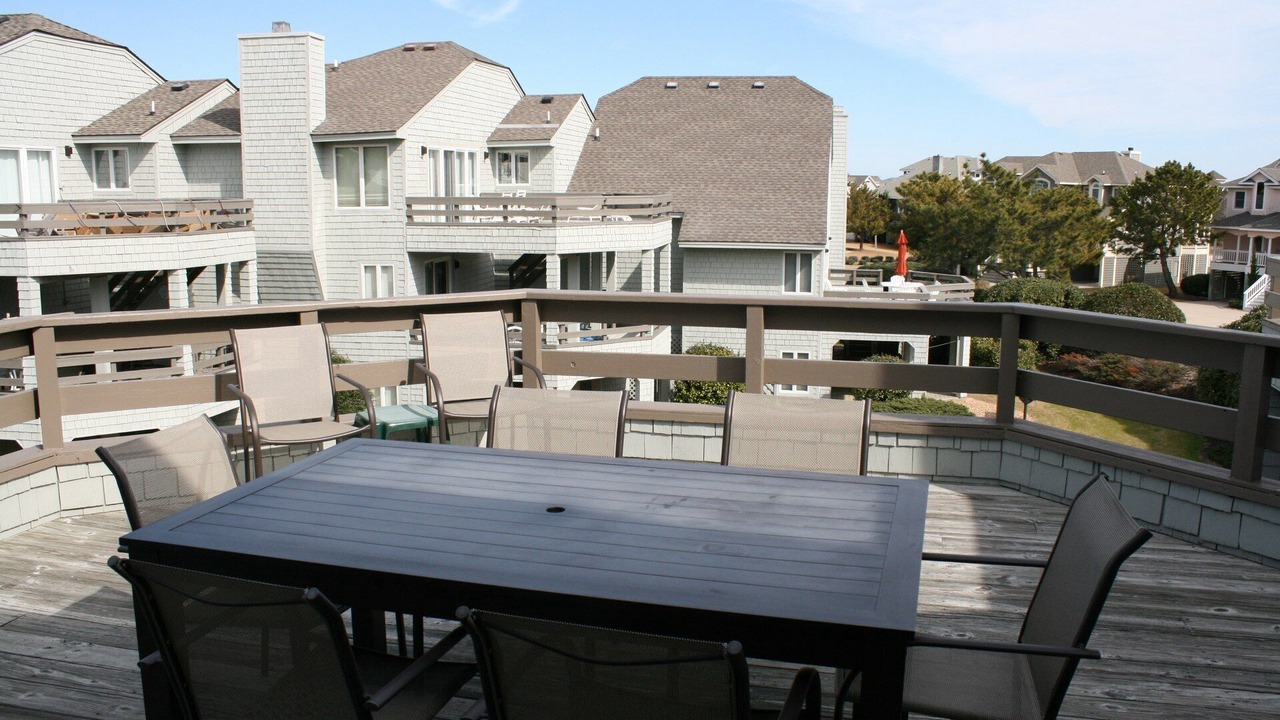 Photo of Outdoor in Corolla Light