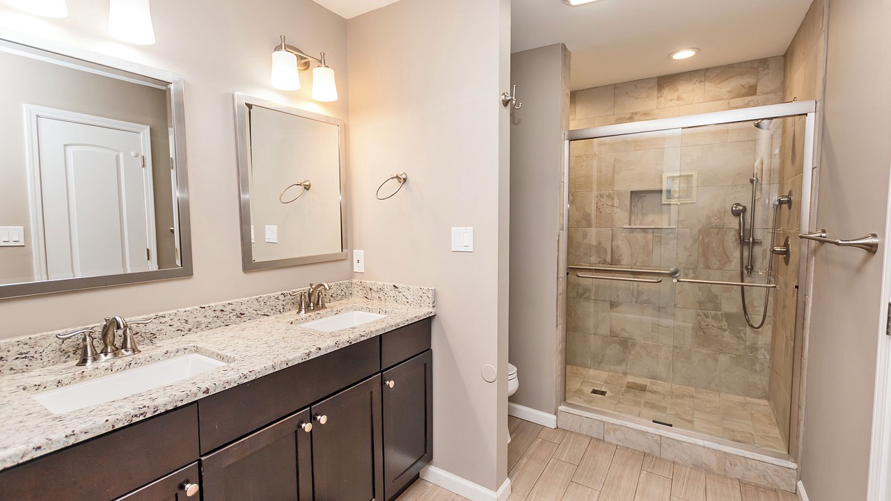 Photo of Bathroom in Corolla Light