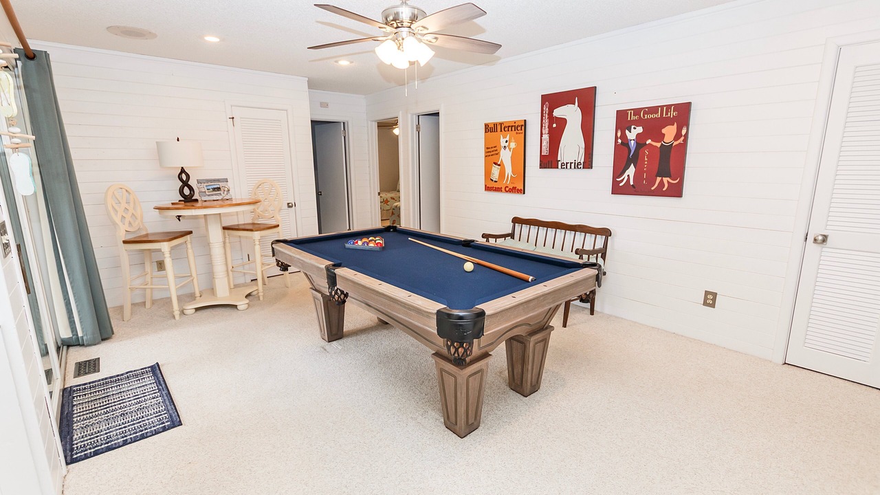 Photo of Bedroom in Corolla Light
