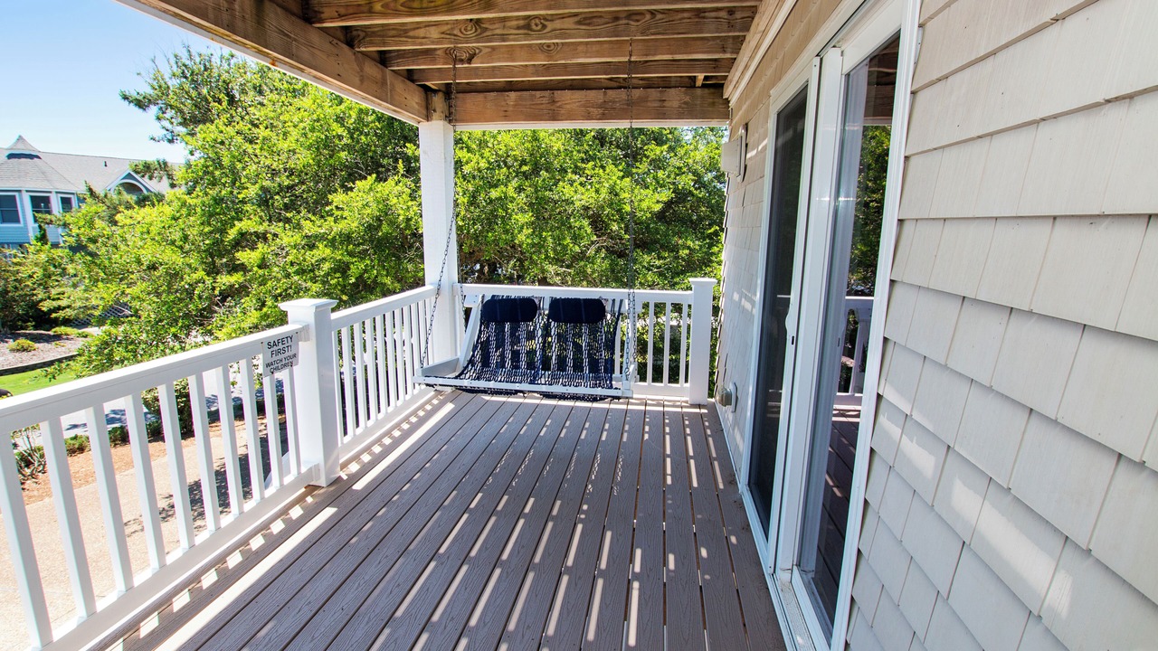Photo of Patio Balcony in Whale Head Hill