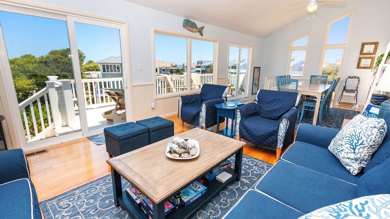 Photo of Livingroom in Whale Head Hill
