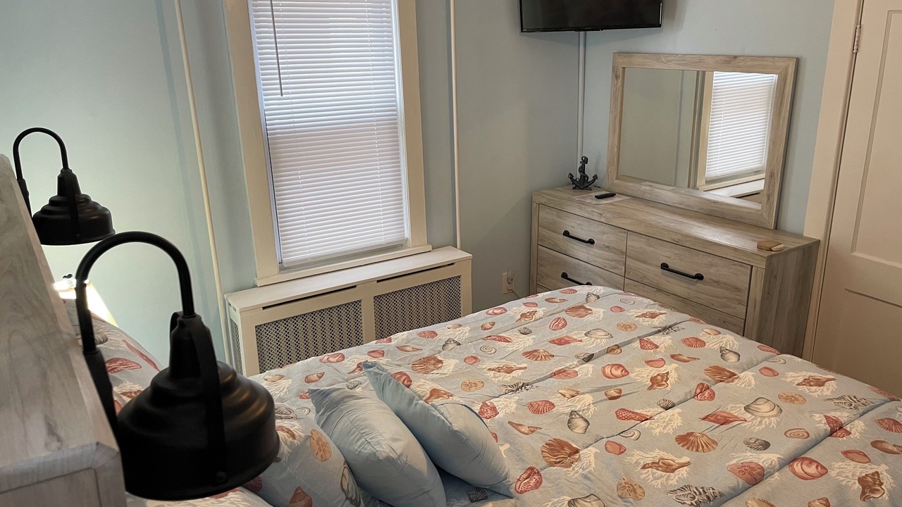 Photo of Bedroom in North End