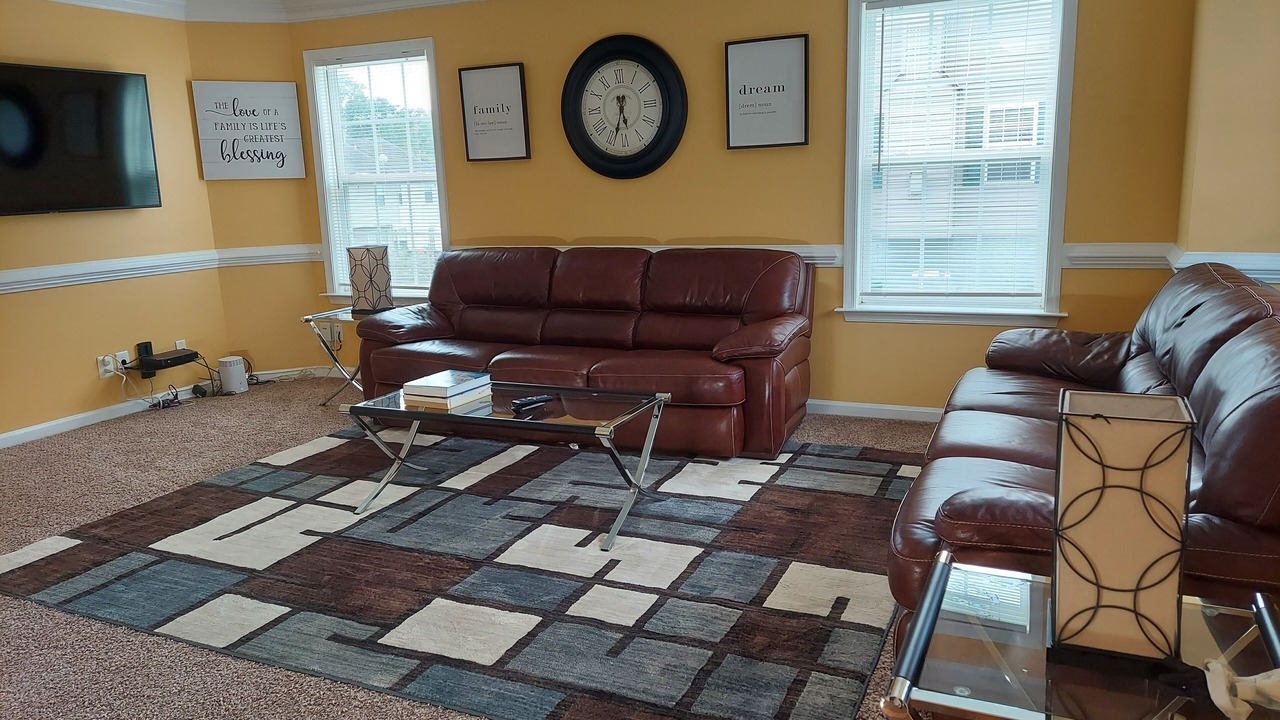 Photo of Livingroom in George Washington