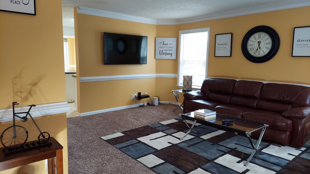 Photo of Livingroom in George Washington