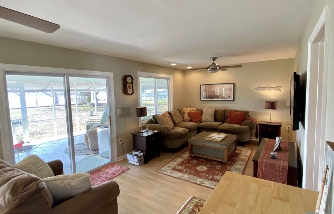 Photo of Livingroom in Summerton