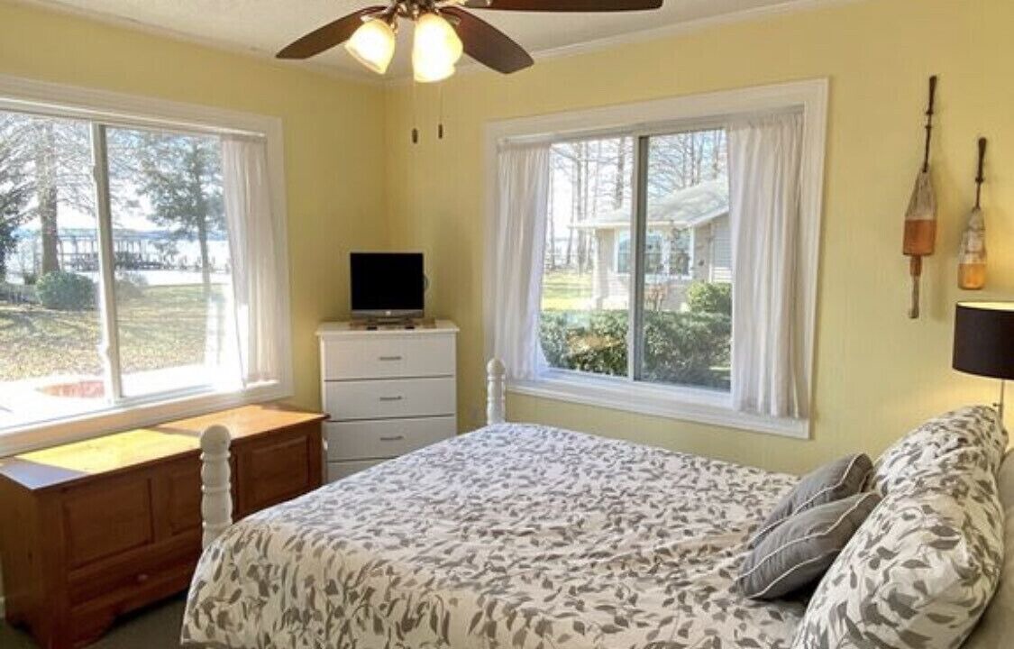 Photo of Bedroom in Summerton