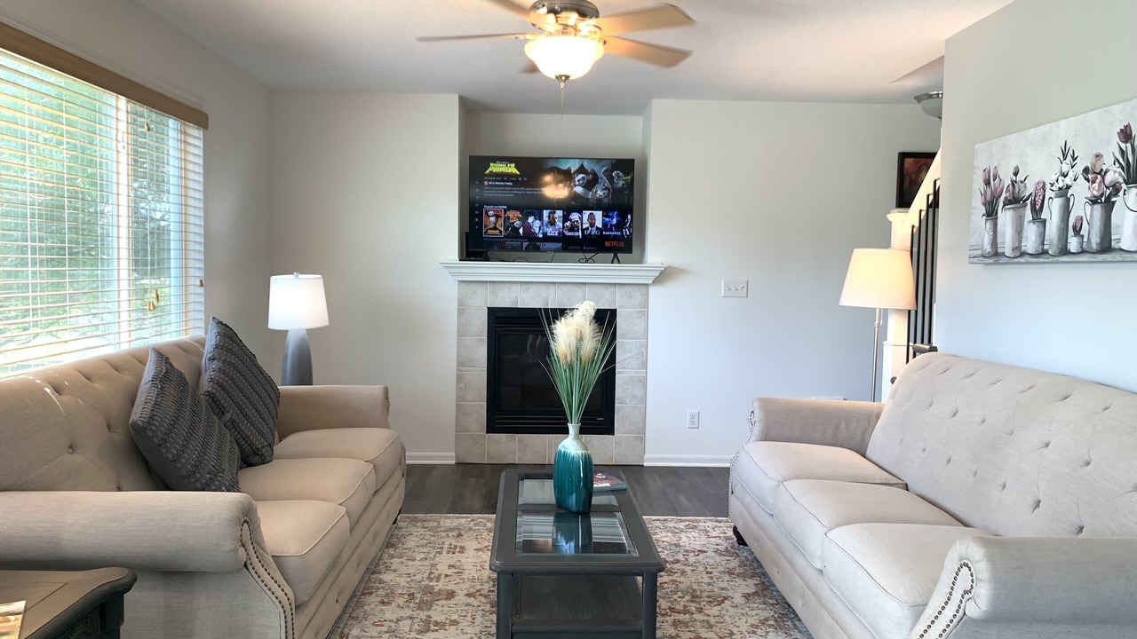 Photo of Livingroom in Urbandale