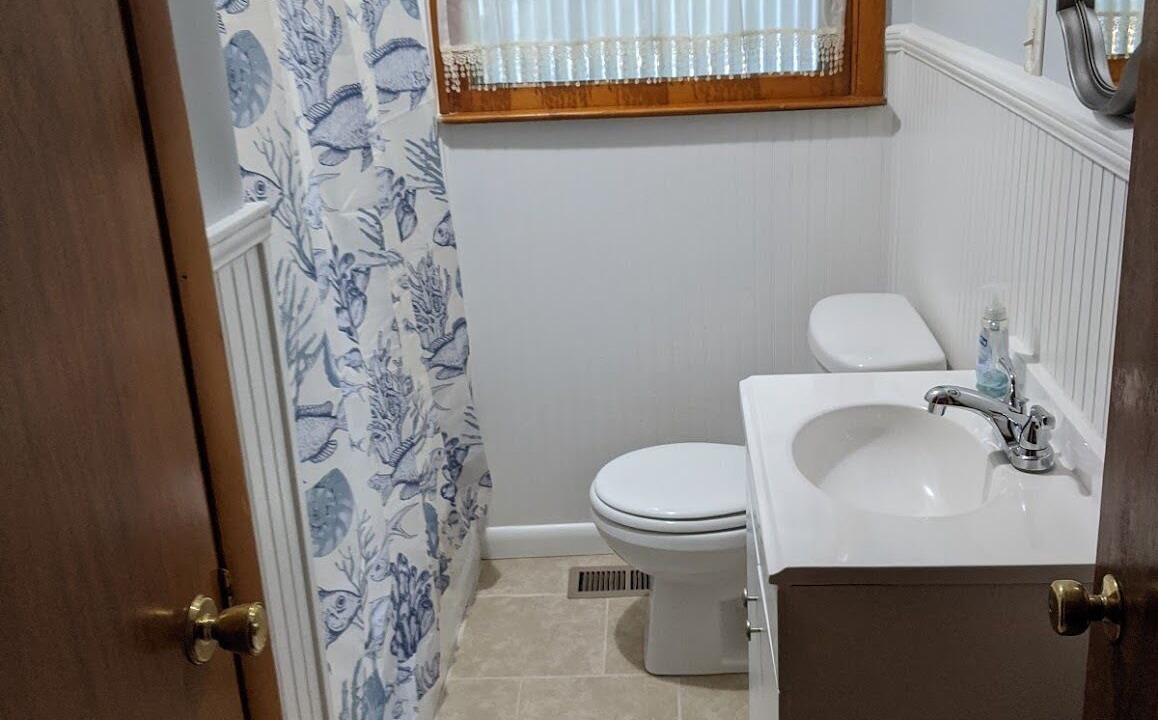Photo of Bathroom in Scottsboro