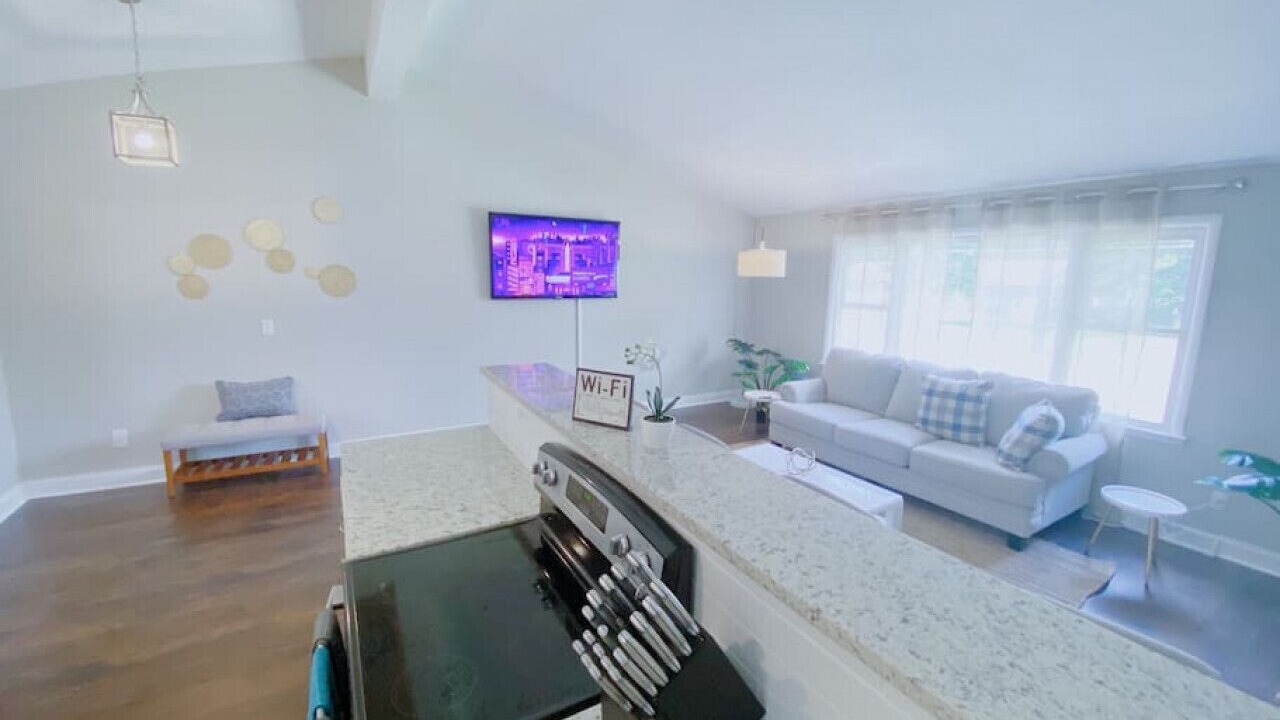 Photo of Livingroom in Huntsville