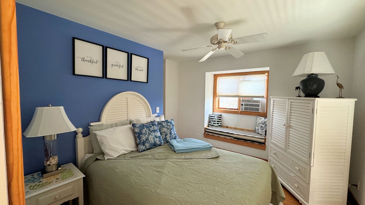 Photo of Bedroom in Deep Hole
