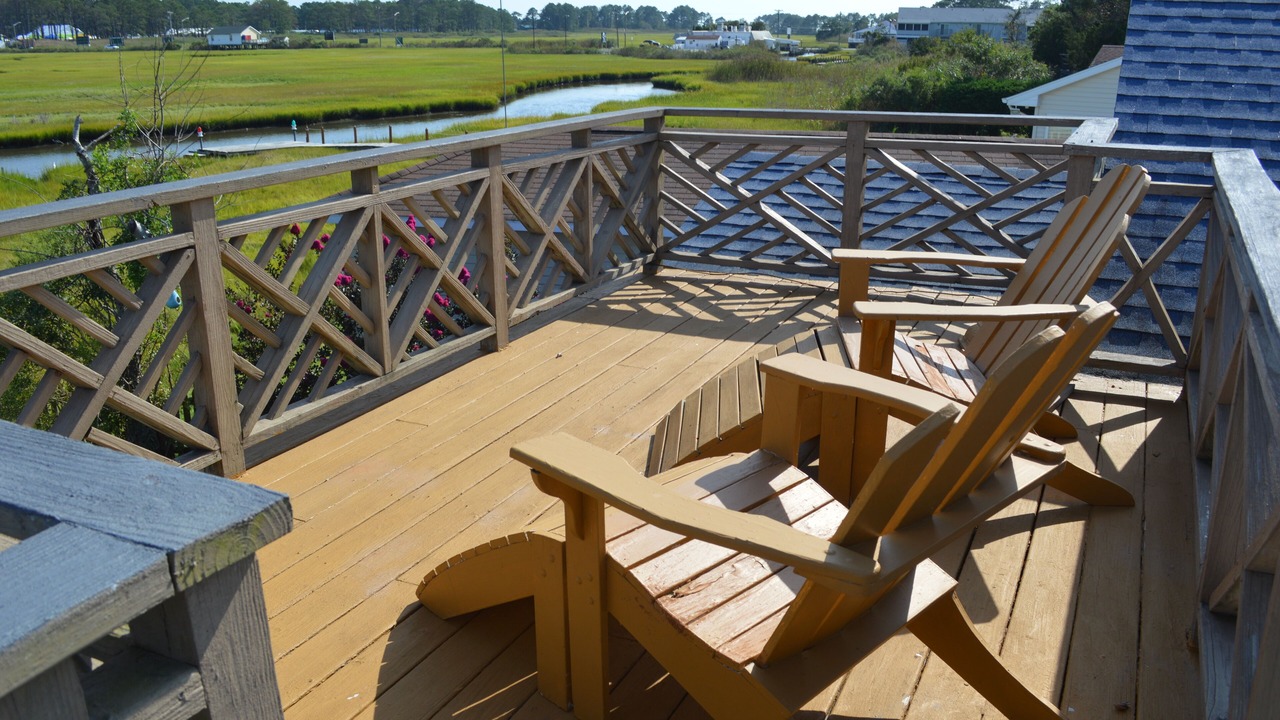 Photo of Patio Balcony in Deep Hole