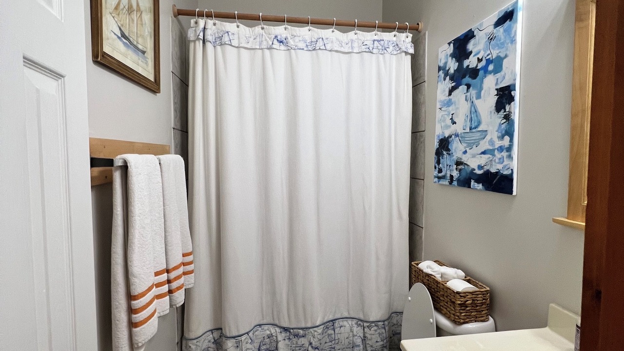 Photo of Bathroom in Dadeville