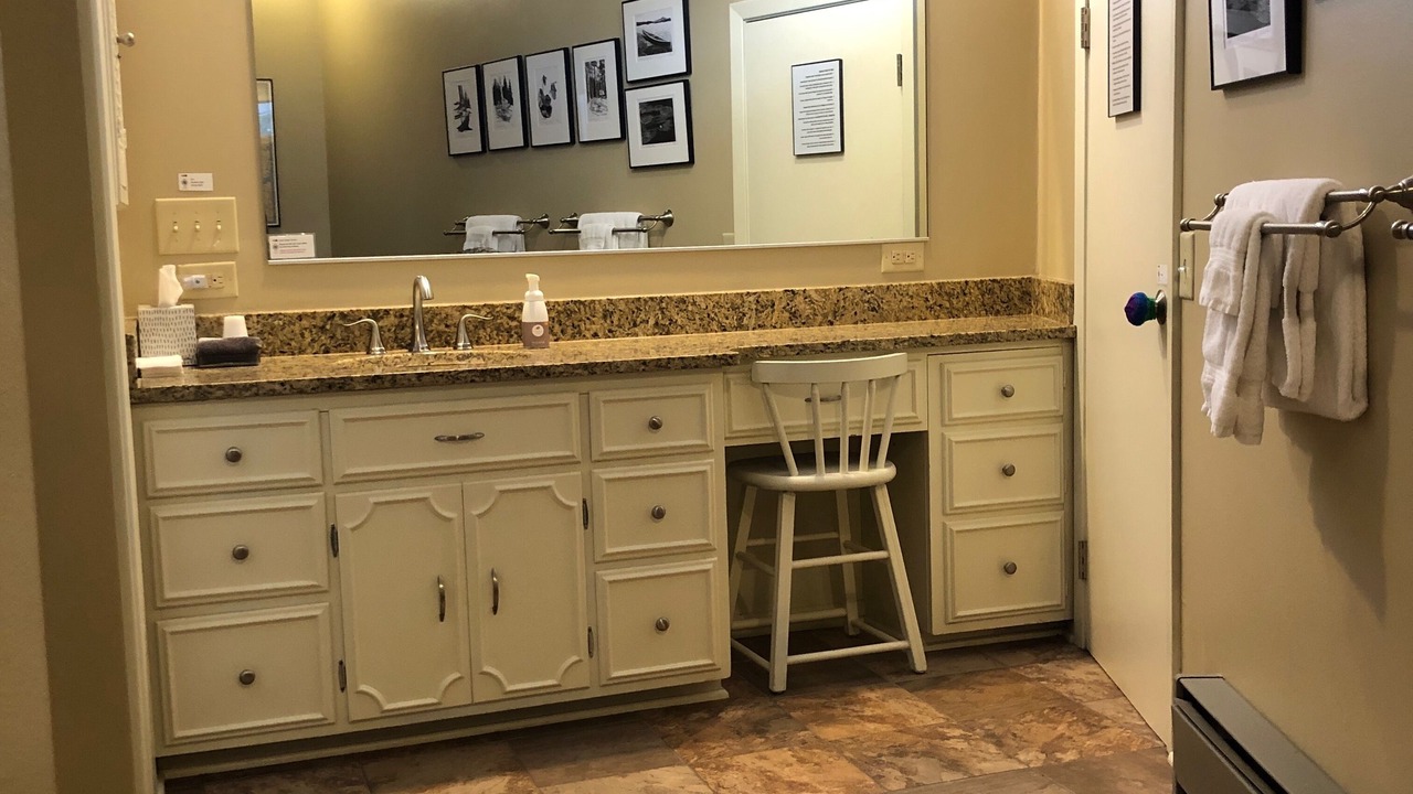 Photo of Bathroom in Ames