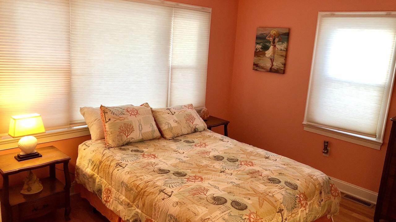 Photo of Bedroom in Ortley Beach