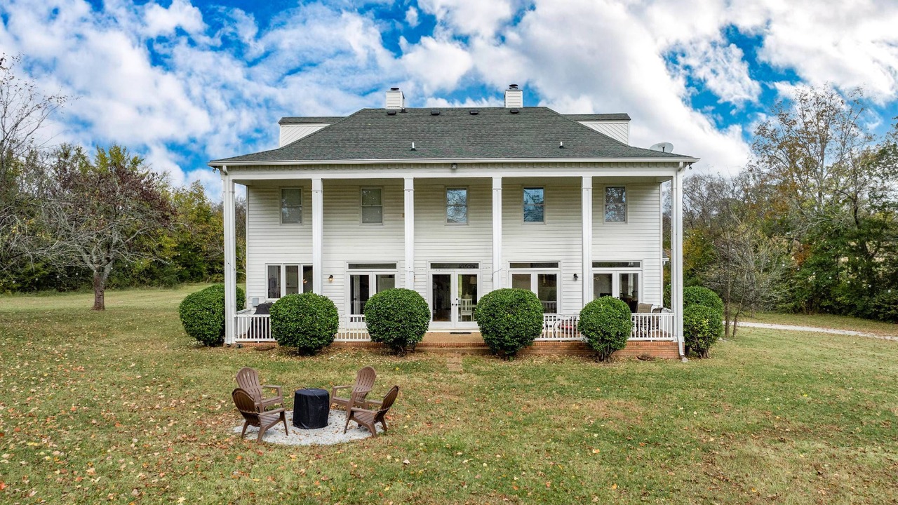 Photo of Others in Spring Hill