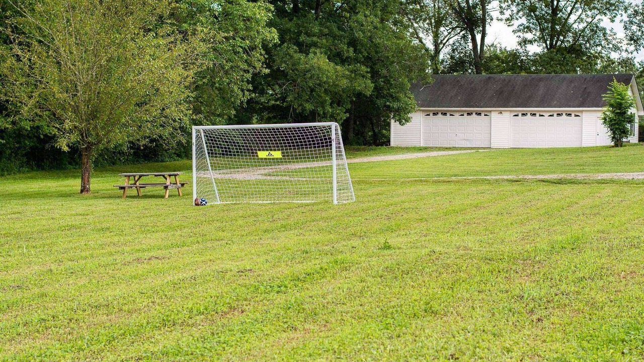 Photo of Others in Spring Hill