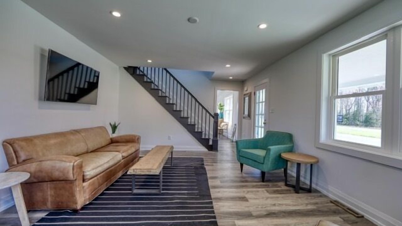 Photo of Livingroom in Milton