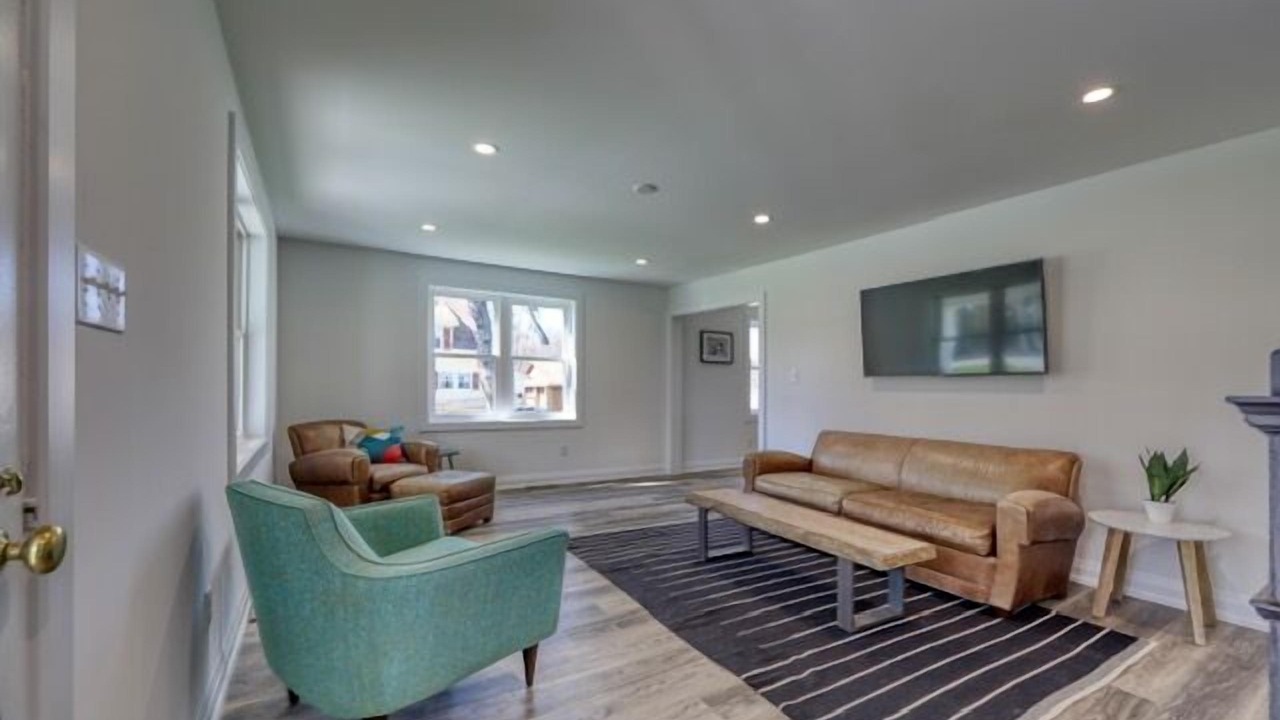 Photo of Livingroom in Milton