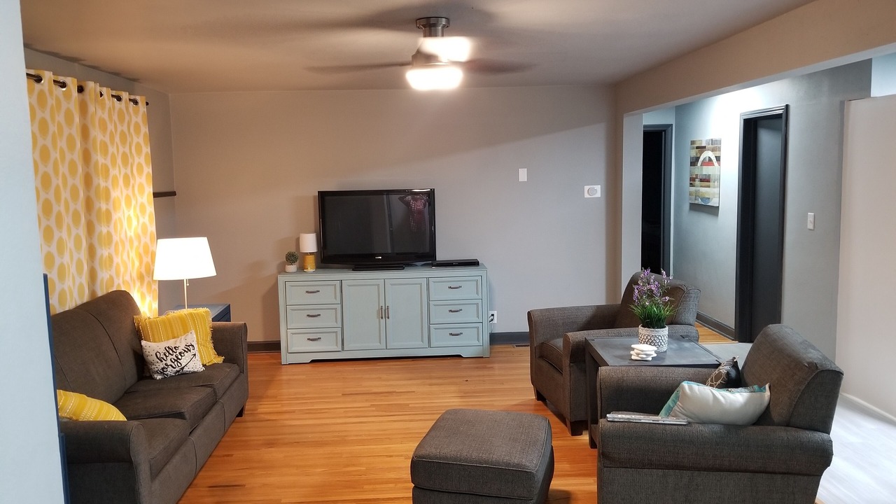 Photo of Livingroom in New Glarus