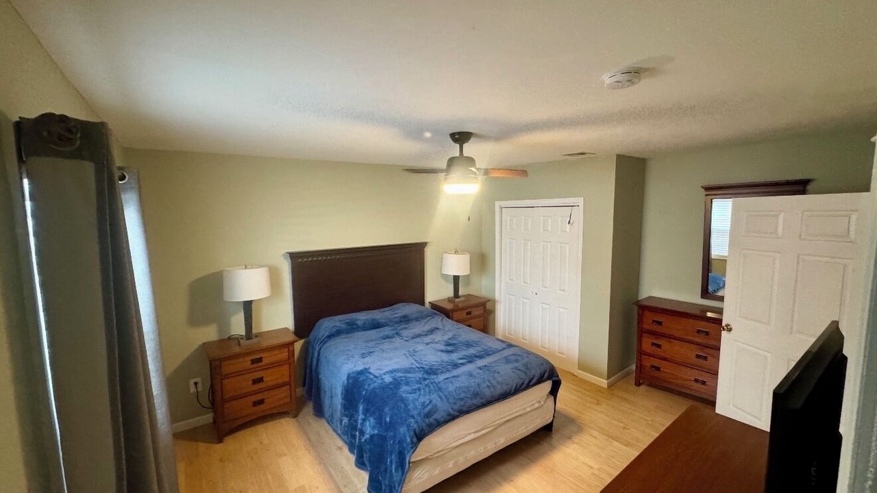 Photo of Bedroom in Seaside Heights