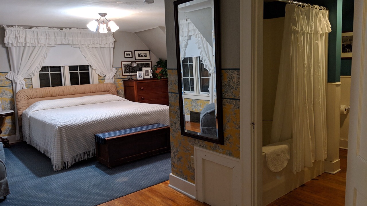Photo of Bedroom in Coon Rapids
