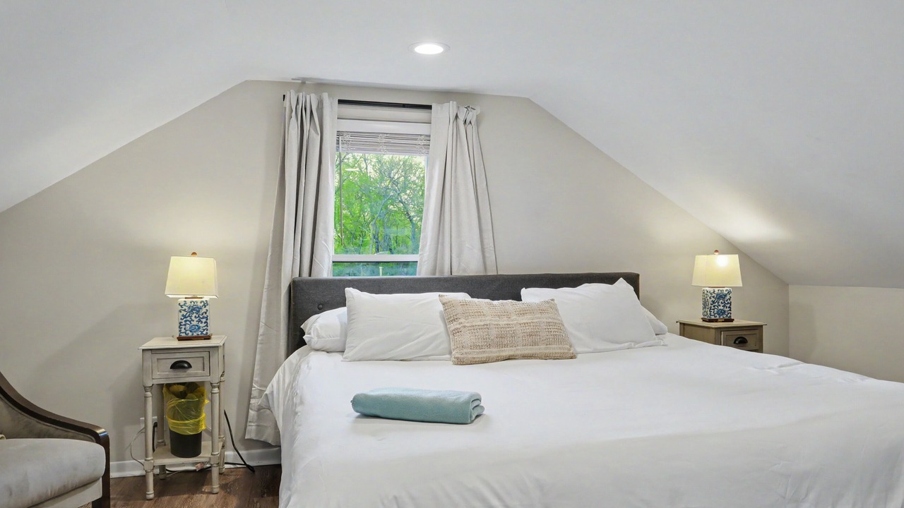 Photo of Bedroom in Libertyville
