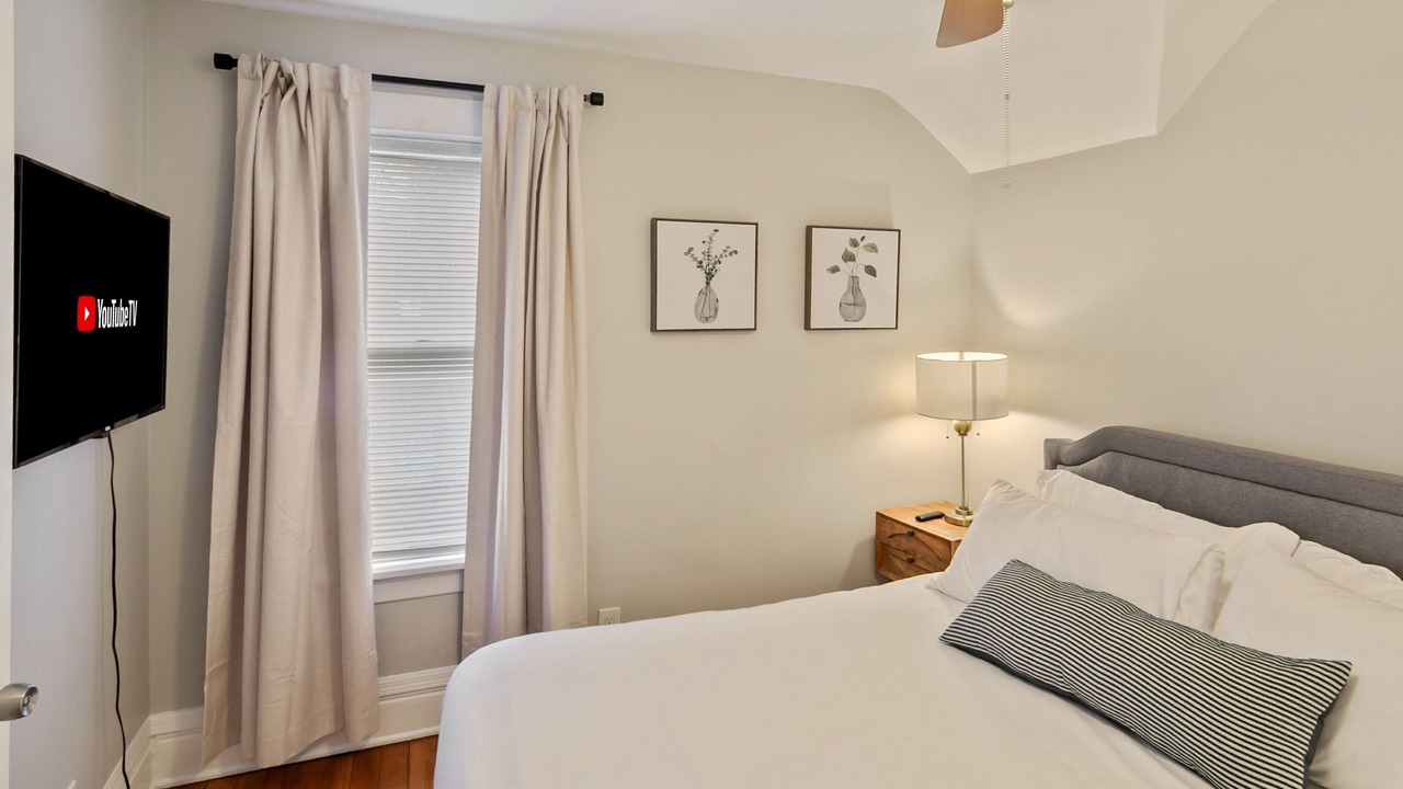 Photo of Bedroom in Libertyville