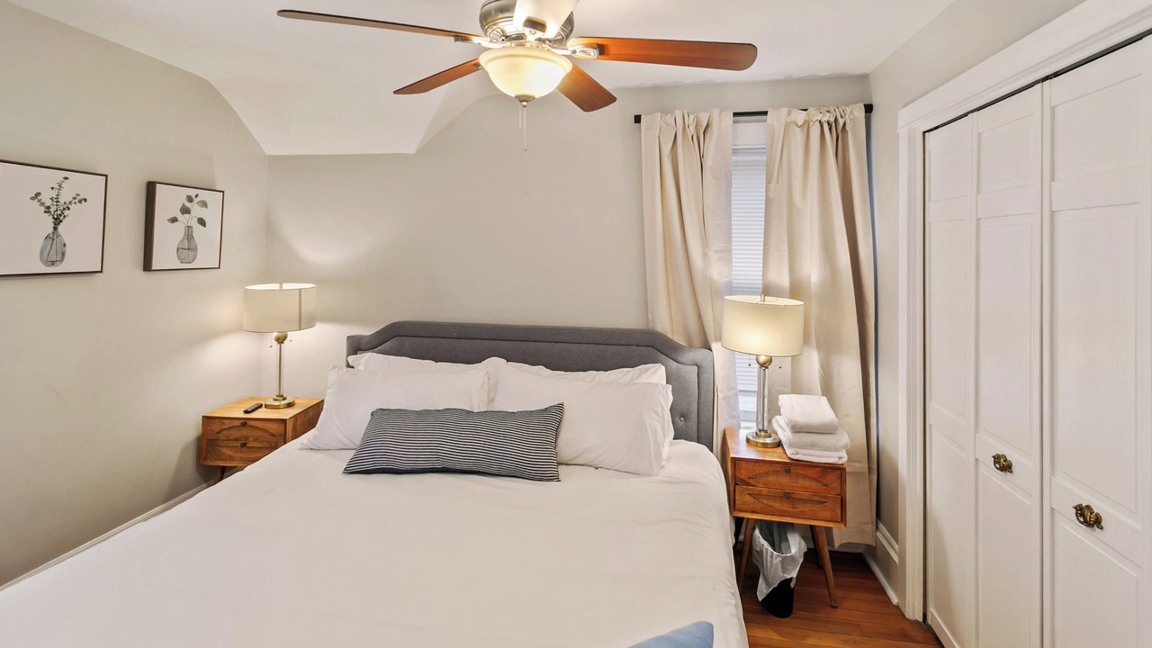 Photo of Bedroom in Libertyville