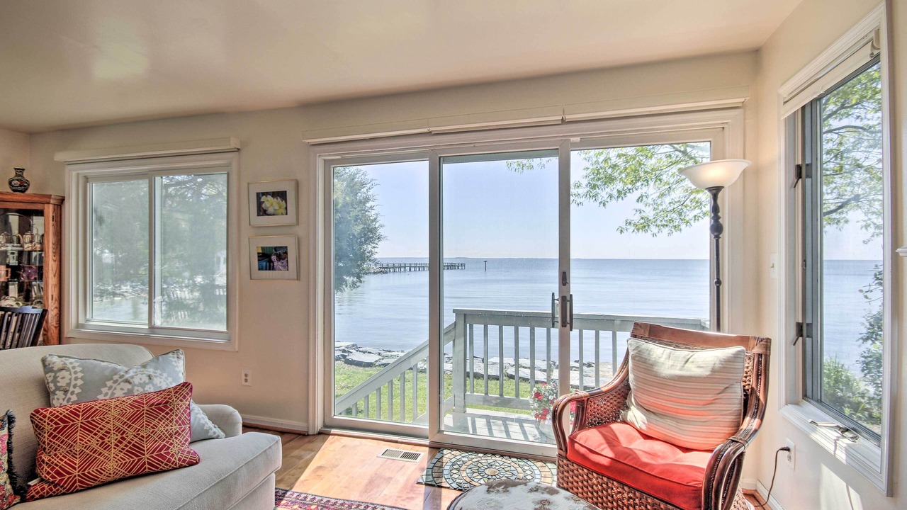 Photo of Livingroom in Shady Side