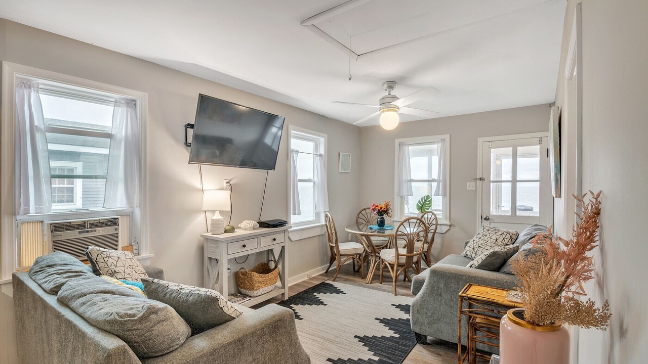Photo of Livingroom in Goshen