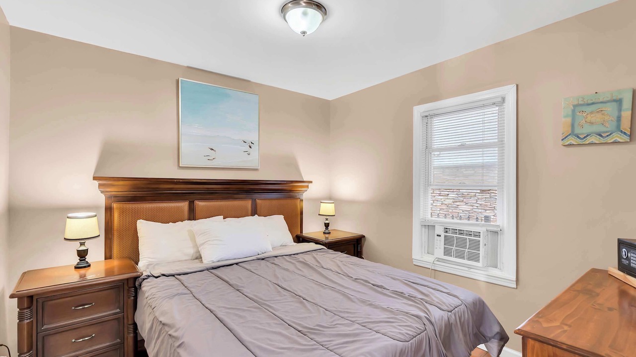 Photo of Bedroom in Seaside Heights