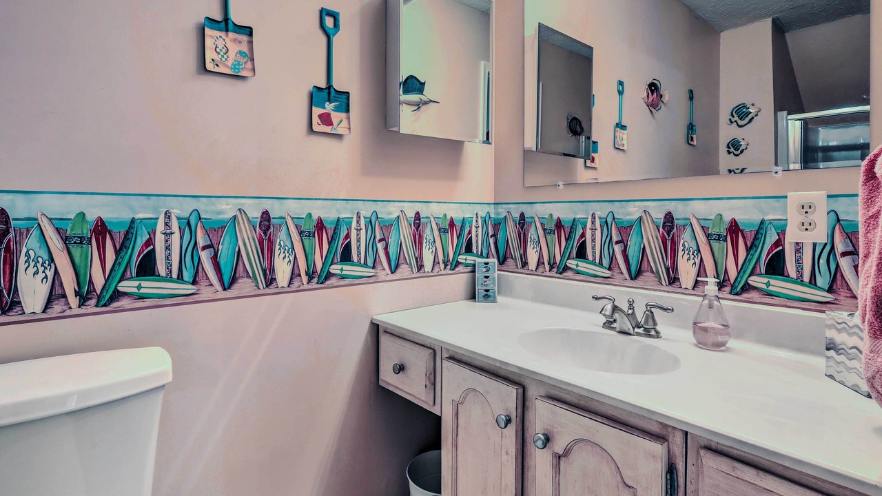 Photo of Bathroom in Caine Woods