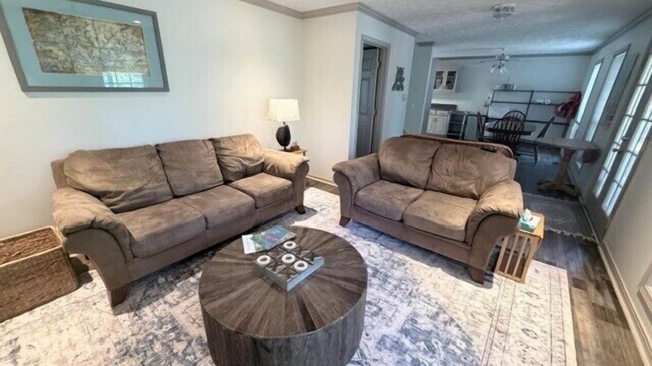 Photo of Livingroom in Trimble