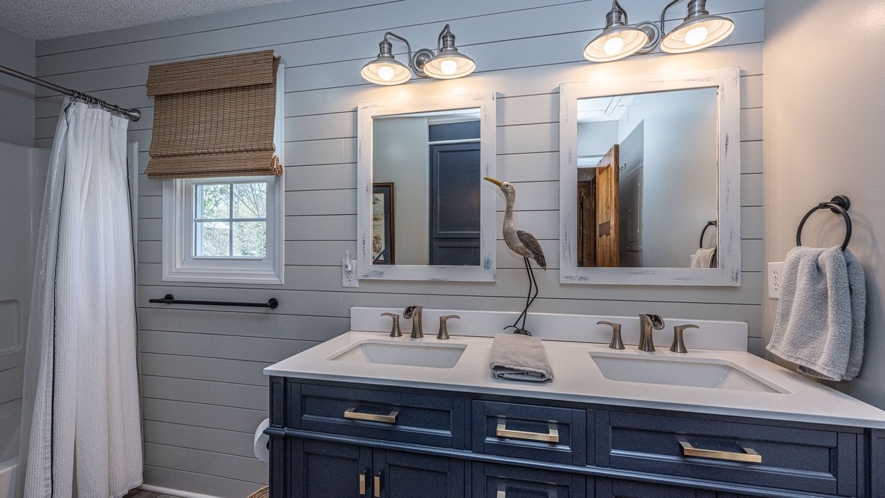 Photo of Bathroom in Russellville