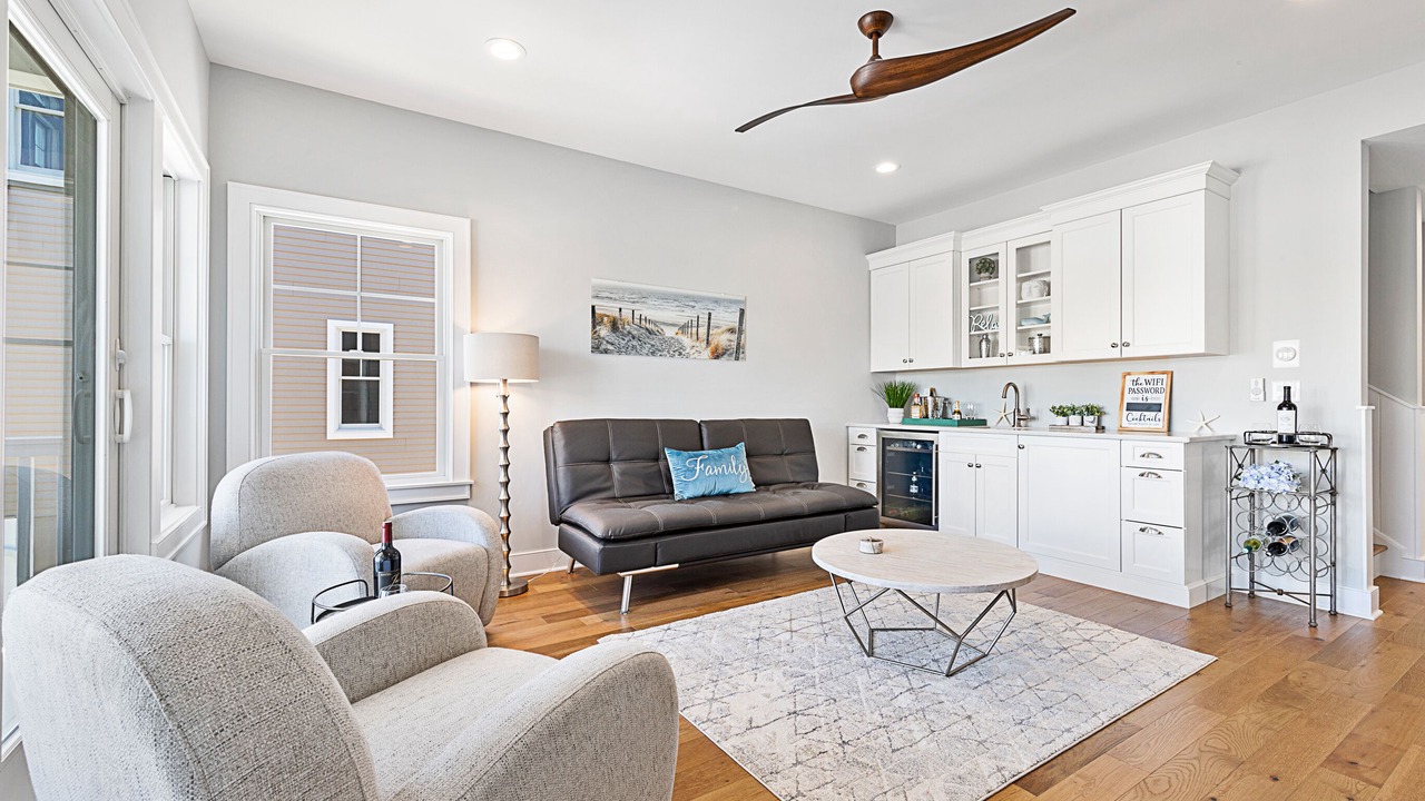 Photo of Livingroom in South Beach Haven